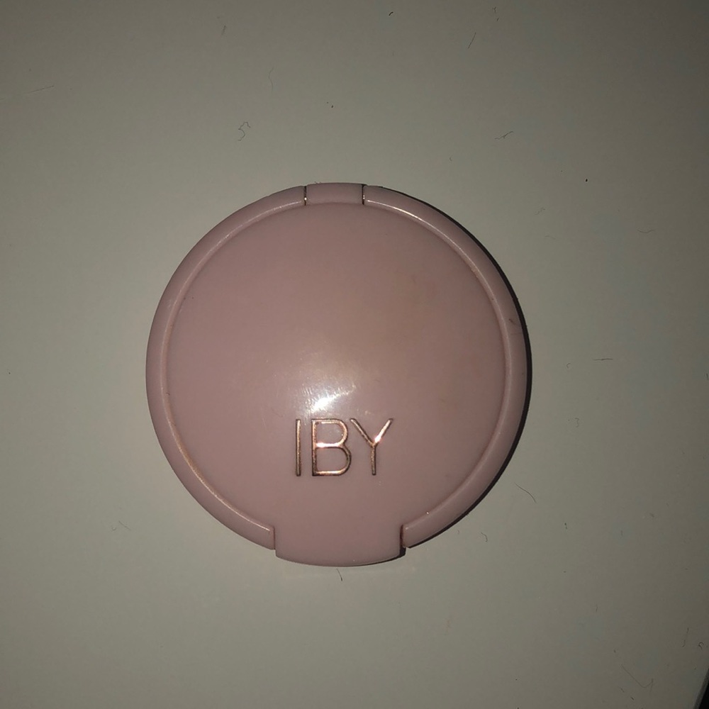IBY BEAUTY Radiant Glow Highlighter Pink Pearl